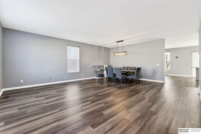 8108 N 149 Avenue, Bennington, NE 68007