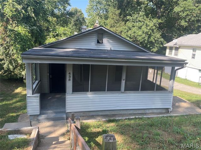 435 Adrian Drive, St Louis, MO 63137