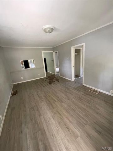 435 Adrian Drive, St Louis, MO 63137