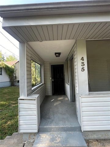 435 Adrian Drive, St Louis, MO 63137