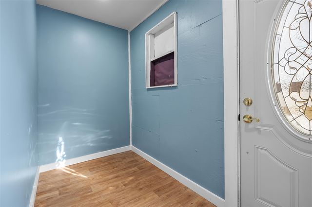 901 Clarence Street, Kalamazoo, MI 49001