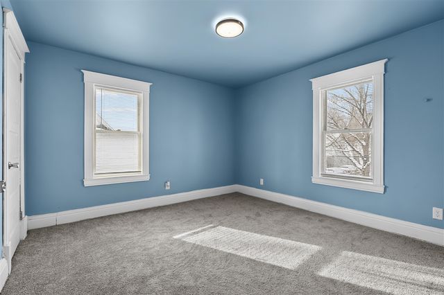 901 Clarence Street, Kalamazoo, MI 49001