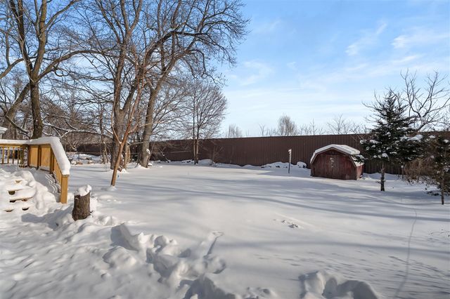 901 Clarence Street, Kalamazoo, MI 49001