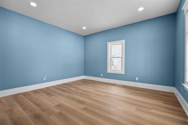 901 Clarence Street, Kalamazoo, MI 49001