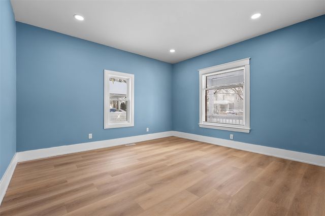 901 Clarence Street, Kalamazoo, MI 49001