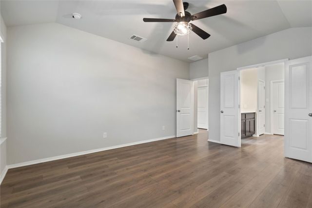 20004 Lee LN, Lago Vista, TX 78645