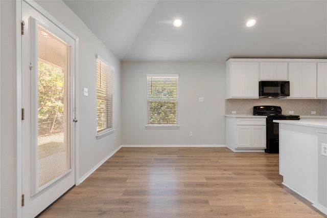 20004 Lee LN, Lago Vista, TX 78645