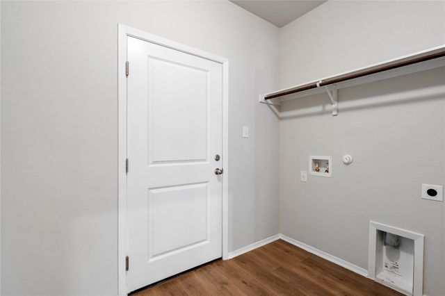 20004 Lee LN, Lago Vista, TX 78645