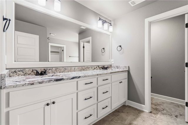 1340 Sweetbriar Circle, Centerton, AR 72719