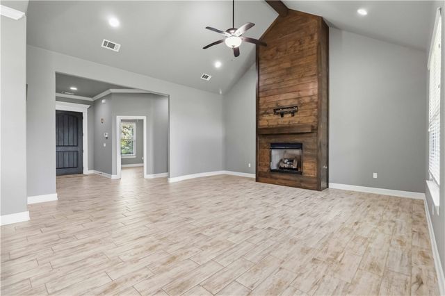 1340 Sweetbriar Circle, Centerton, AR 72719