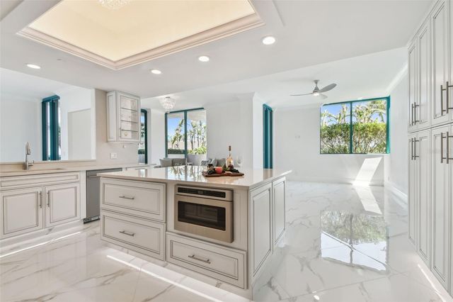 1560 GULF BOULEVARD 306, Clearwater Beach, FL 33767