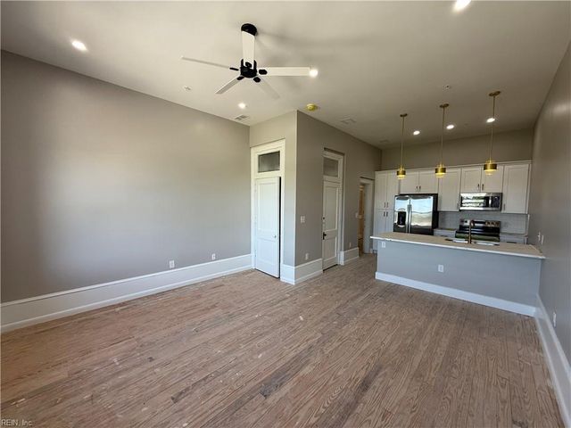 332 34th ST B3, Newport News, VA 23607