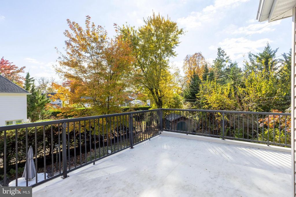 Image 66 of property listing at 3306 LABYRINTH RD, Baltimore, MD 21215