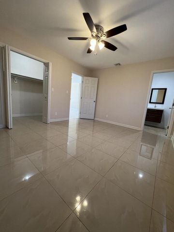 499 W Conference Drive, Boca Raton, FL 33486