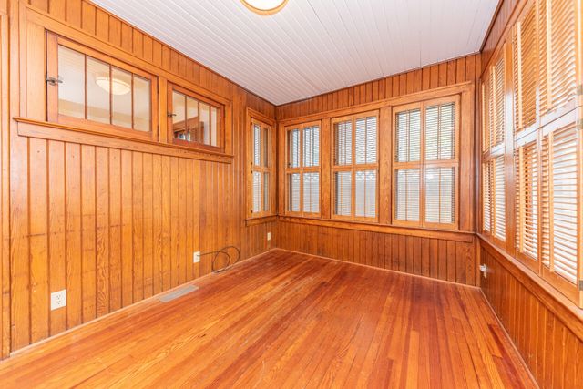 1318 Minerva Road, Ann Arbor, MI 48104