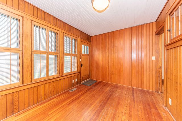 1318 Minerva Road, Ann Arbor, MI 48104