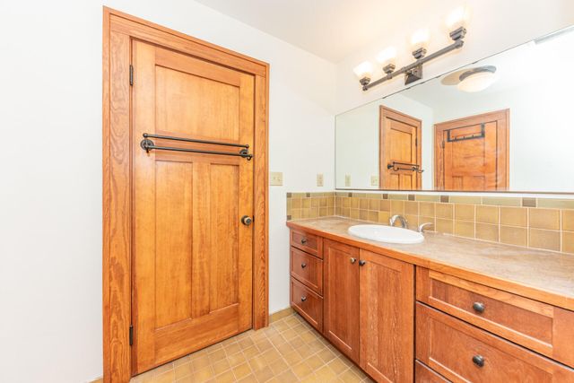 1318 Minerva Road, Ann Arbor, MI 48104