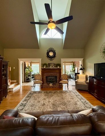 1503 Gravel Hill Rd, Columbia, TN 38401