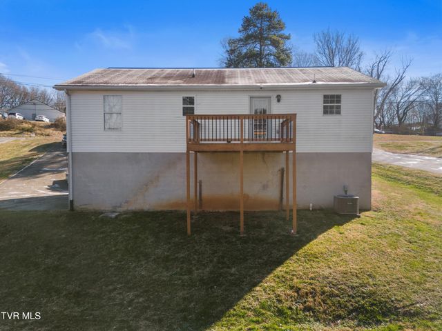 2165 Brights Pike, Morristown, TN 37814