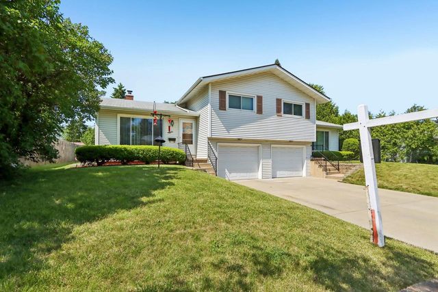 108-110 Tompkins Drive, Monona, WI 53716