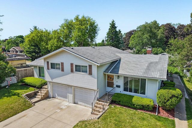 108-110 Tompkins Drive, Monona, WI 53716