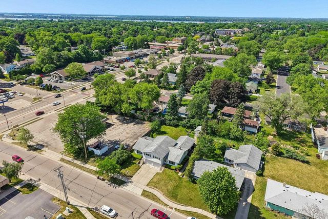 108-110 Tompkins Drive, Monona, WI 53716