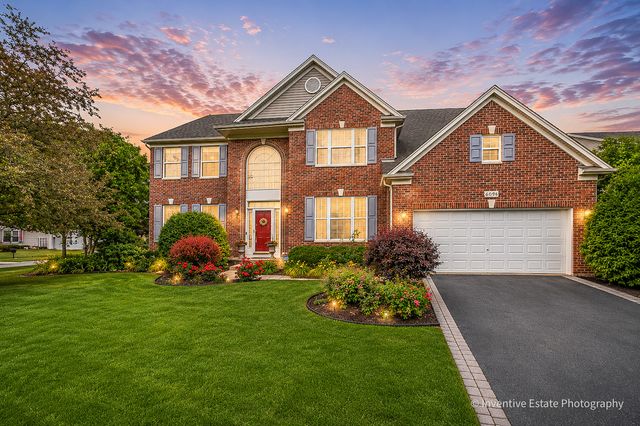6096 Russell Drive, Hoffman Estates, IL 60192