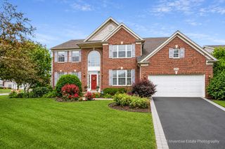 6096 Russell Drive, Hoffman Estates, IL 60192