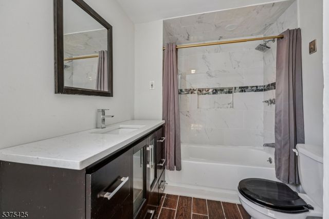 45 Katz Ave, Paterson City, NJ 07522