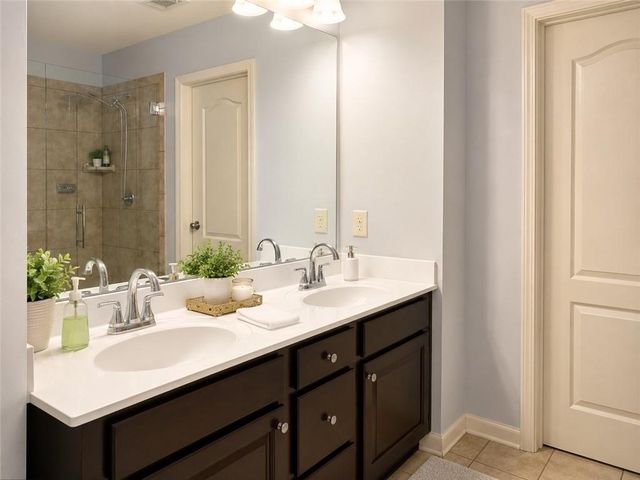 2526 Olney Falls Drive, Braselton, GA 30517