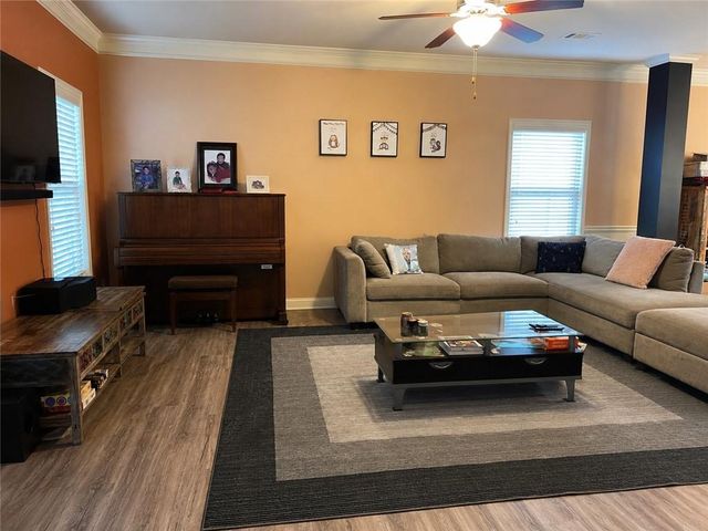 2526 Olney Falls Drive, Braselton, GA 30517