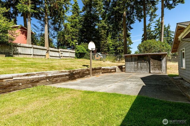 2473 Olympic Drive, Oak Harbor, WA 98277