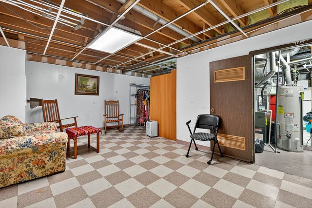 5525 Pebblebeach Drive, Hanover Park, IL 60133