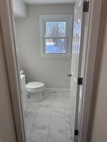 23 Bentley Cir 23, Methuen, MA 01844