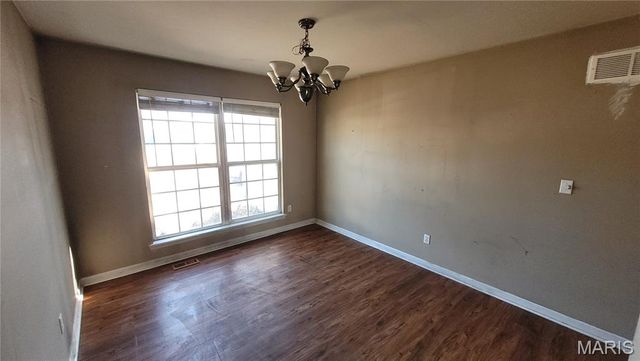 25 Owls Rest Court, Winfield, MO 63389