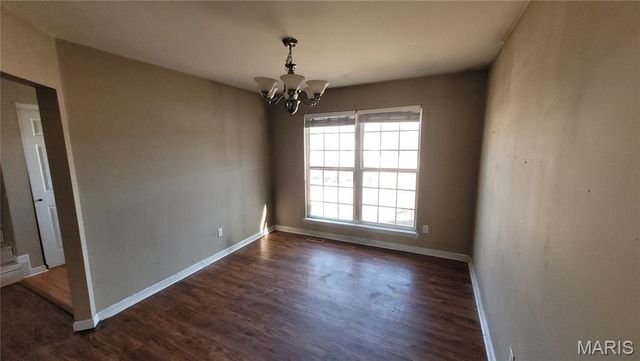 25 Owls Rest Court, Winfield, MO 63389