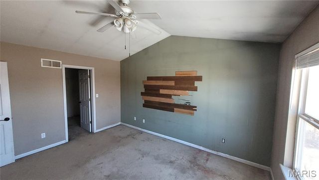 25 Owls Rest Court, Winfield, MO 63389