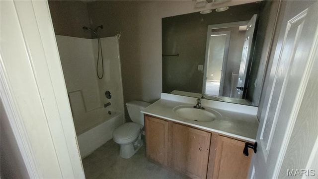 25 Owls Rest Court, Winfield, MO 63389