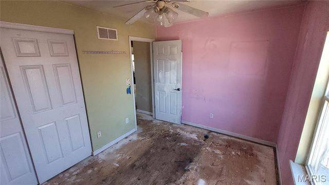 25 Owls Rest Court, Winfield, MO 63389