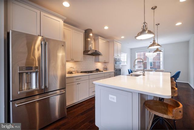 1209 BERRY ST, Baltimore, MD 21211