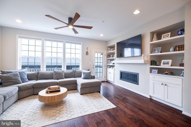 1209 BERRY ST, Baltimore, MD 21211