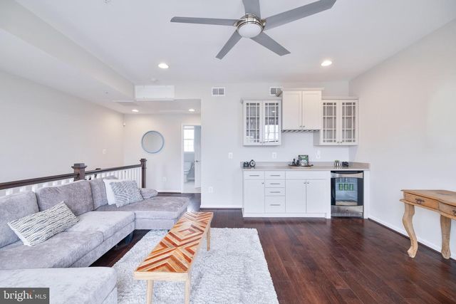 1209 BERRY ST, Baltimore, MD 21211