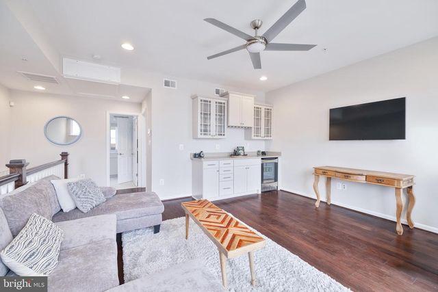 1209 BERRY ST, Baltimore, MD 21211