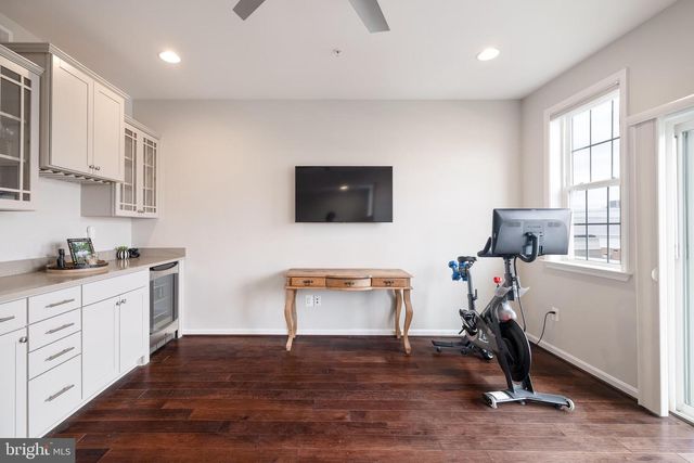 1209 BERRY ST, Baltimore, MD 21211