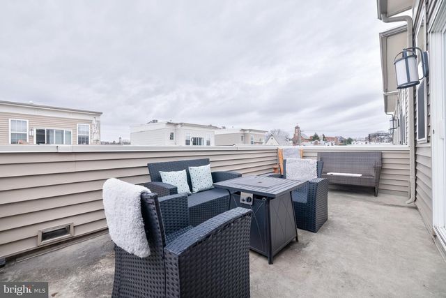 1209 BERRY ST, Baltimore, MD 21211