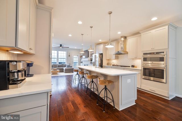 1209 BERRY ST, Baltimore, MD 21211