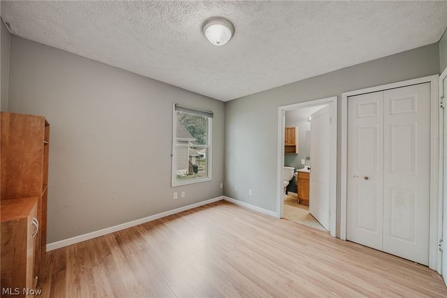 2821 Nesmith Lake Boulevard, Akron, OH 44314