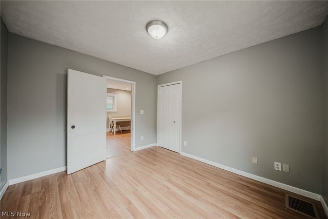 2821 Nesmith Lake Boulevard, Akron, OH 44314