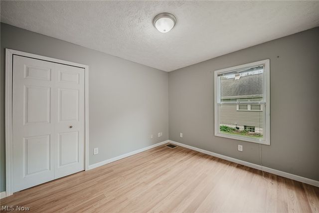 2821 Nesmith Lake Boulevard, Akron, OH 44314