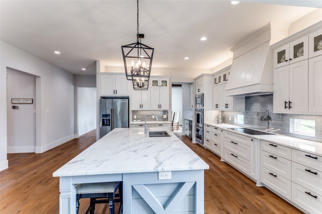 1757 Country Club Road, Bowie, TX 76230